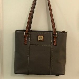 Dooney & Bourke gray pebbled leather handbag